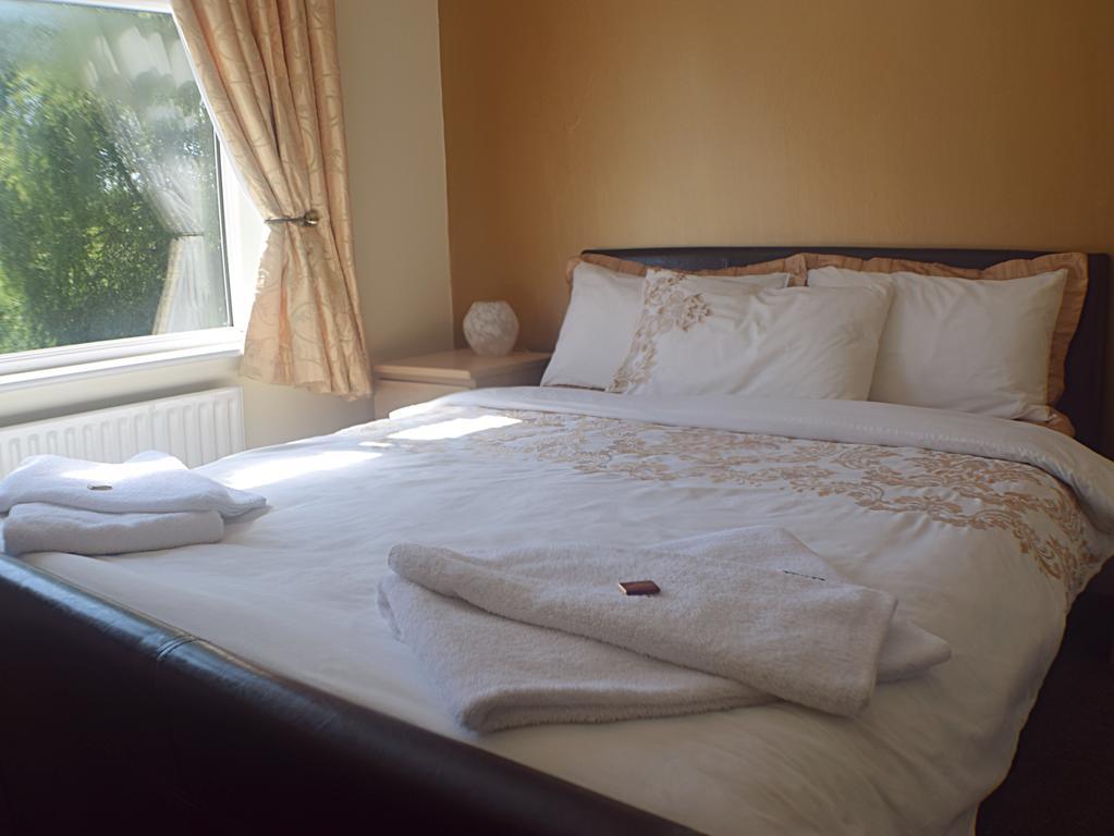 Broad Oaks B&B Solihull Buitenkant foto